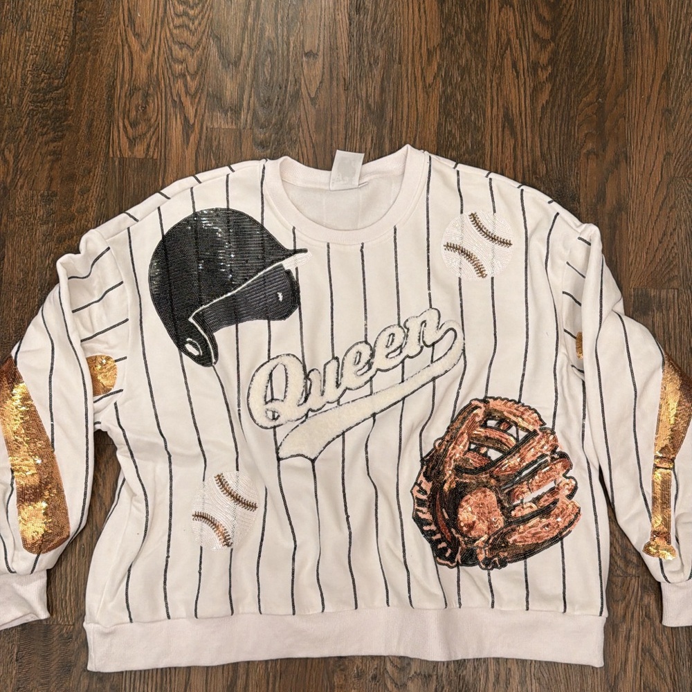 QUEEN OF SPARKLES Baseball Graphic Crewneck Sweater - White and Gold